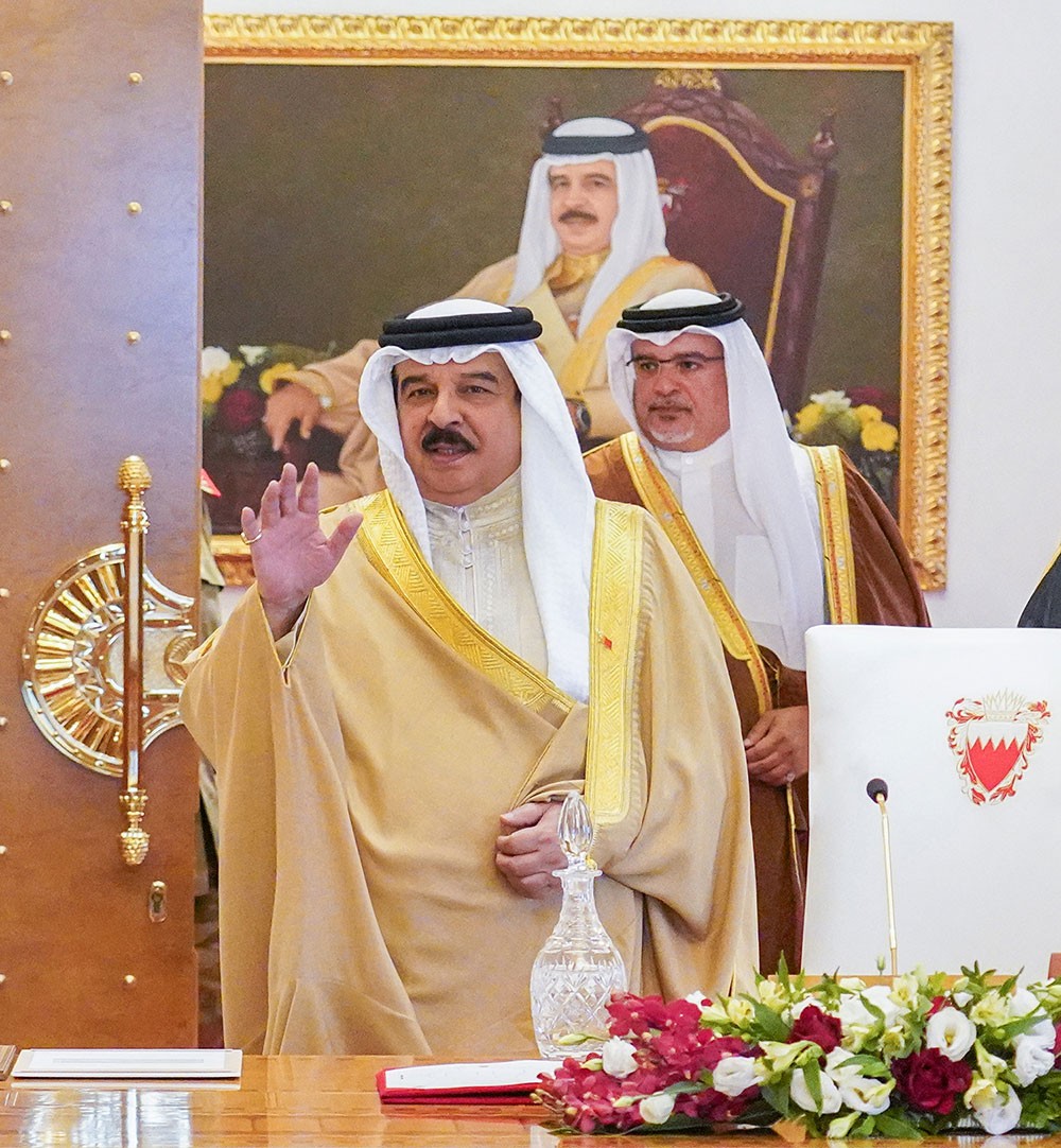 إشادة باسم جميع المدافعين